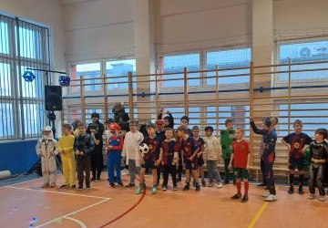Zabawa karnawałowa kl.1-3